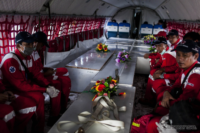 エアアジア・インドネシア QZ8501便の捜索活動が続けられている
