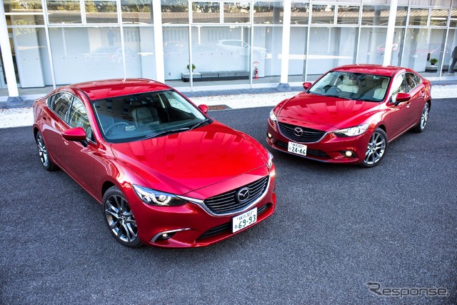 マツダ アテンザ 改良新型モデル(左)と先代モデル(右)