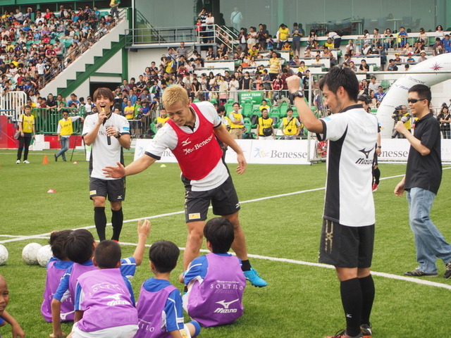本田圭祐選手　タイでサッカースクール開催　「サッカーを通じて夢を持つことの大切さを伝えたい」