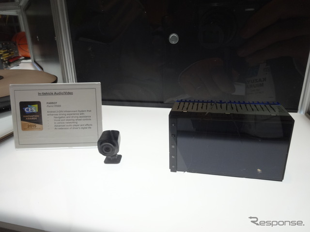 【CES15】Parrot、CarPlayとAndroid autoに両対応したAndroid車載器「RNB6」を公開