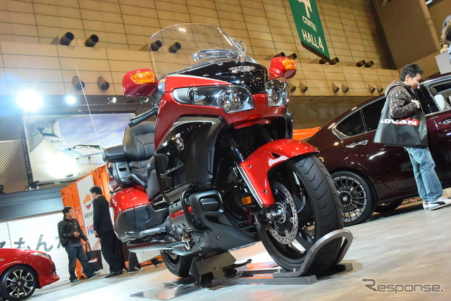 ホンダ ゴールドウイング SE（東京オートサロン2015）