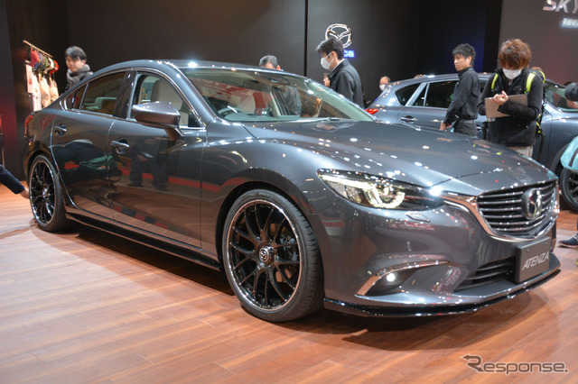 マツダ(東京オートサロン15)