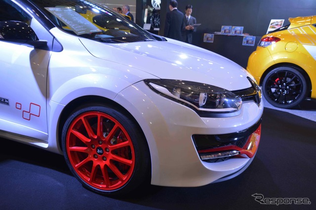メガーヌ RS ルノー・スポール トロフィーR(東京オートサロン15)