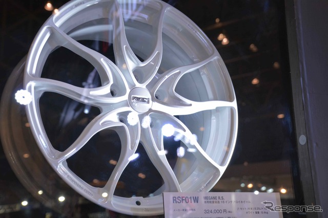 東京オートサロン2015 ルノー・ジャポン ブース