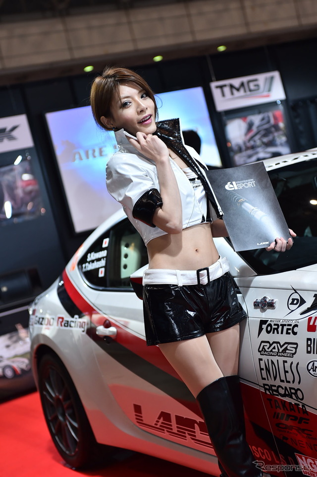 ラックブース コンパニオン(東京オートサロン15)