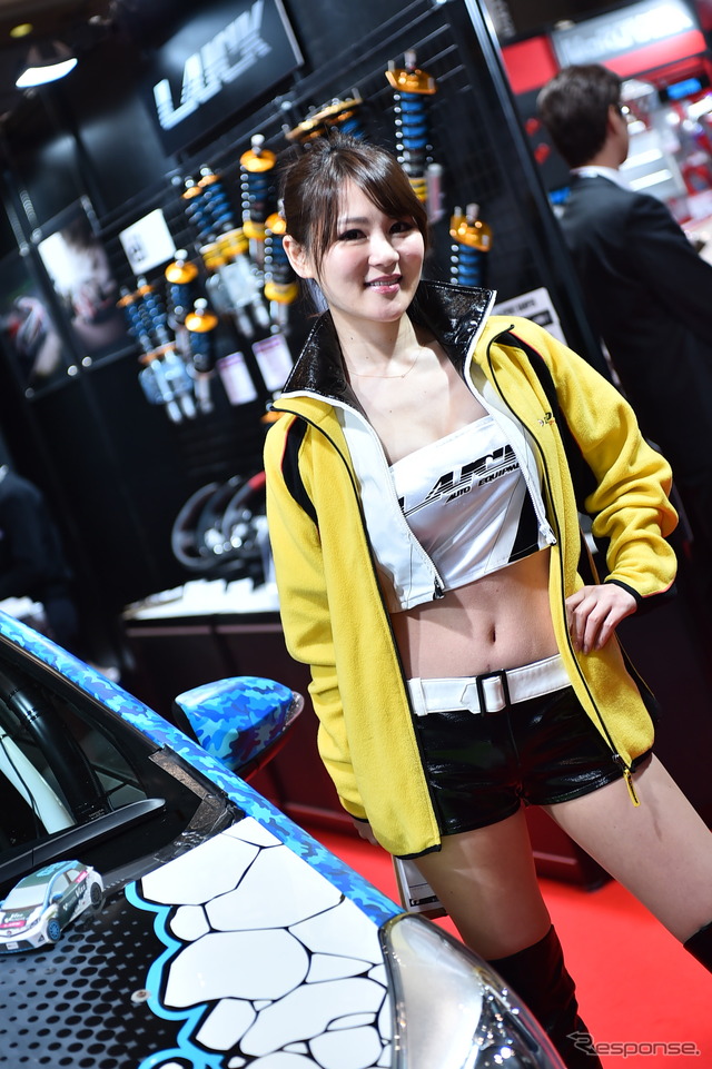 ラックブース コンパニオン(東京オートサロン2015)