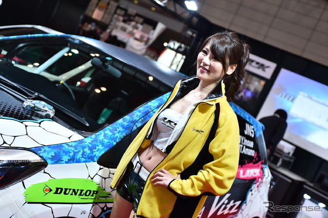 ラックブース コンパニオン(東京オートサロン2015)