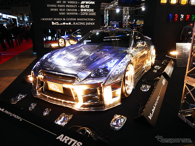高級カトラリーのような輝きを放つルーフコーポレーション(名古屋市)の「2015Ver R35GT-R」