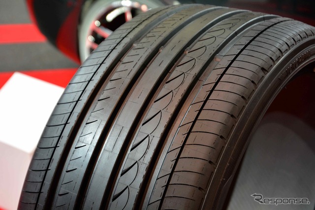 YOKOHAMAブース(東京オートサロン2015)