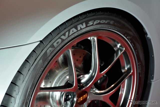 YOKOHAMAブース(東京オートサロン2015)