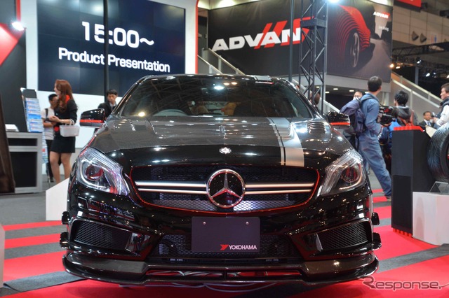 YOKOHAMAブース(東京オートサロン2015)