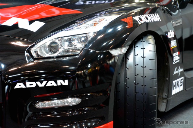 YOKOHAMAブース(東京オートサロン2015)