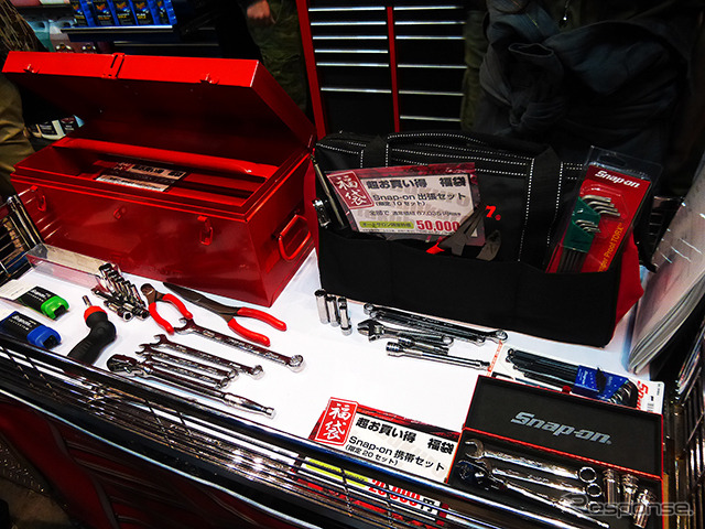 スナップオンツールズ(東京都江東区)のブース(東京オートサロン2015/幕張メッセ)
