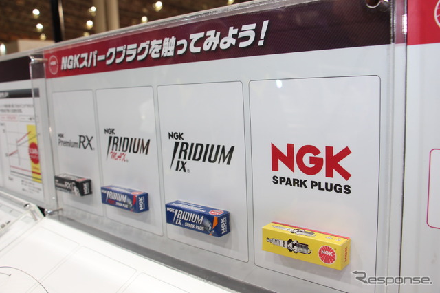 NGKブース(東京オートサロン15)