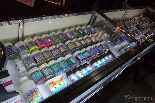 毎年、過激なコンパニオンの登場で話題となるアイワ(東京オートサロン15)