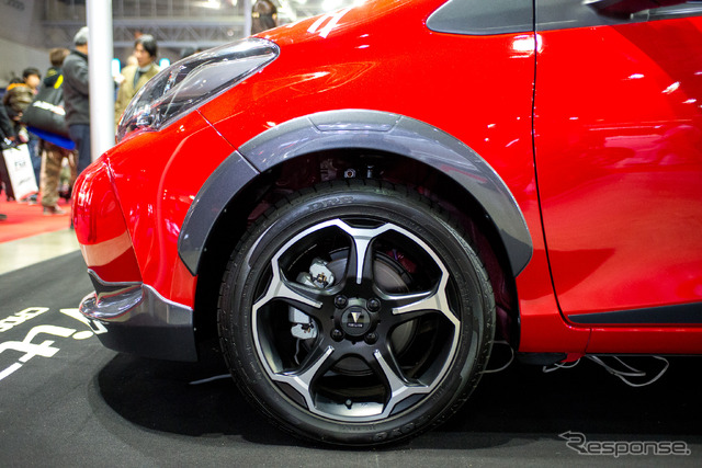 トヨタ ヴィッツ クロススタイル モデリスタ(東京オートサロン15)