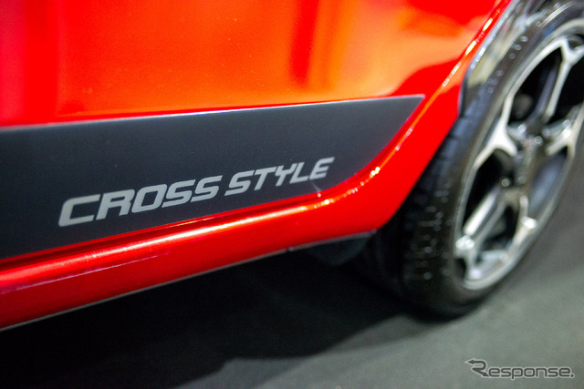 トヨタ ヴィッツ クロススタイル モデリスタ(東京オートサロン15)