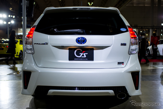 トヨタ プリウスα S ツーリングセレクション G's(東京オートサロン15)