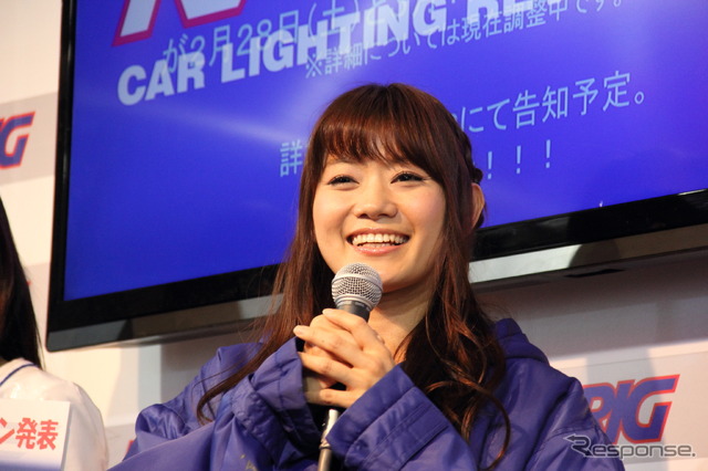 2015レイブリック レースクイーン発表の様子(東京オートサロン15)