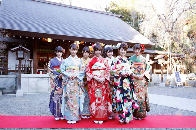 乃木坂46メンバー7人が成人式!20歳の抱負「色気がほしい」