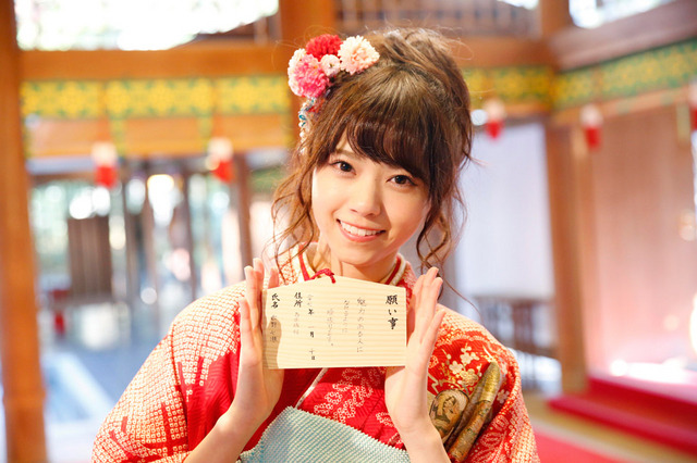 乃木坂46メンバー7人が成人式!20歳の抱負「色気がほしい」