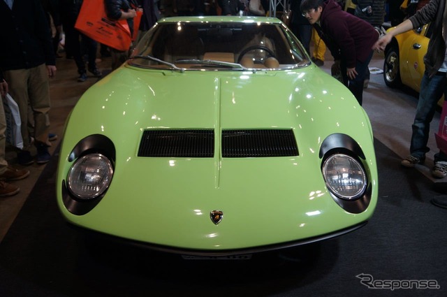 ロードスターが ランボルギーニ ミウラ に変身(東京オートサロン15)