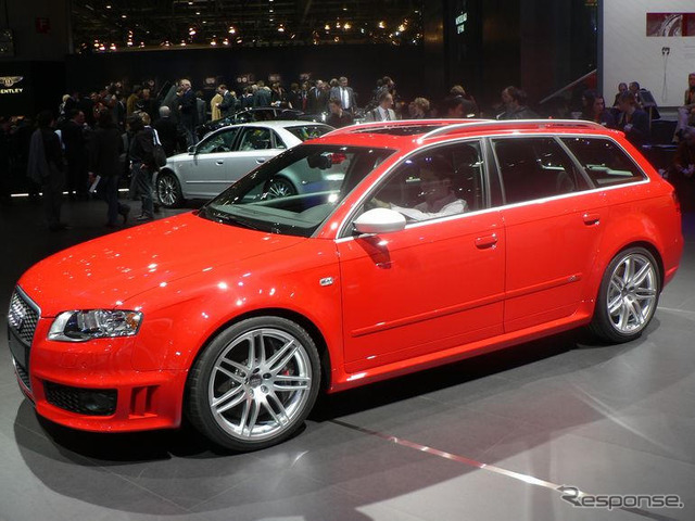 【ジュネーブモーターショー06】アウディ RS4 アバント …速い 美しい 機能的