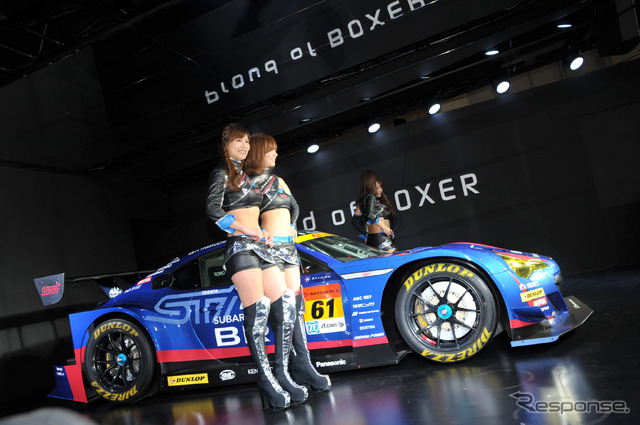 スバルブース コンパニオン(東京オートサロン15)