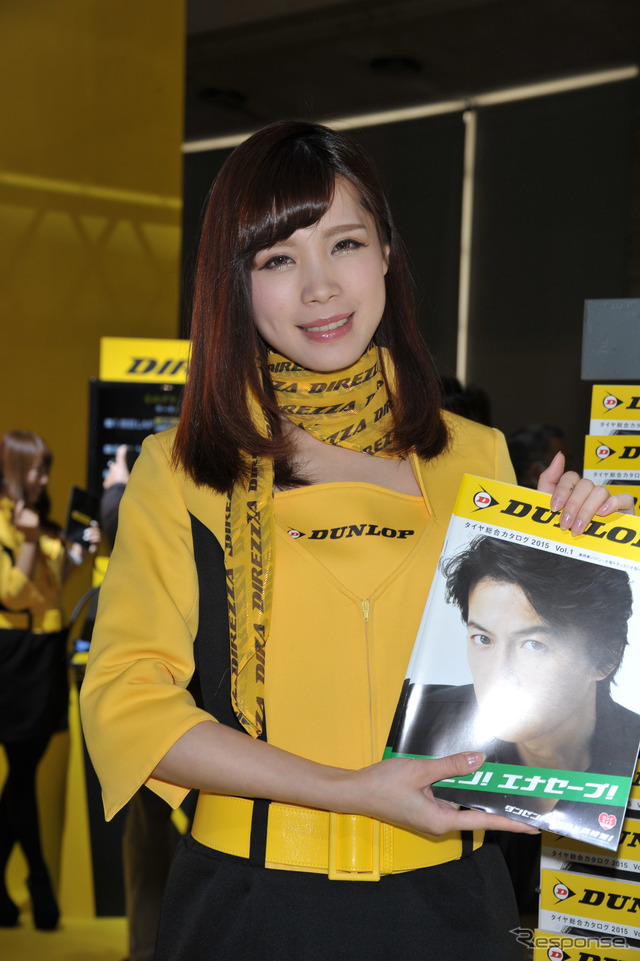 ダンロップブース コンパニオン(東京オートサロン2015)