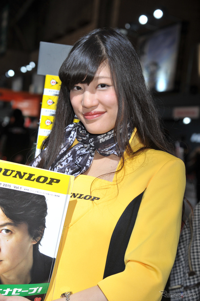 ダンロップブース コンパニオン(東京オートサロン2015)