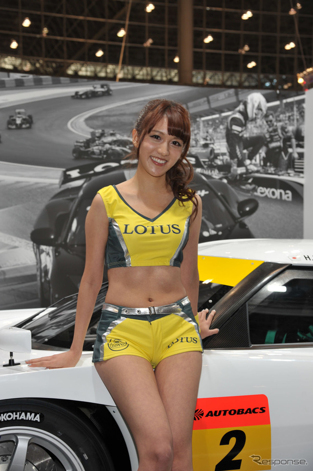ロータスブース コンパニオン(東京オートサロン2015)