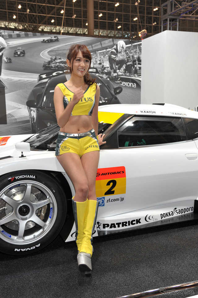 ロータスブース コンパニオン(東京オートサロン2015)