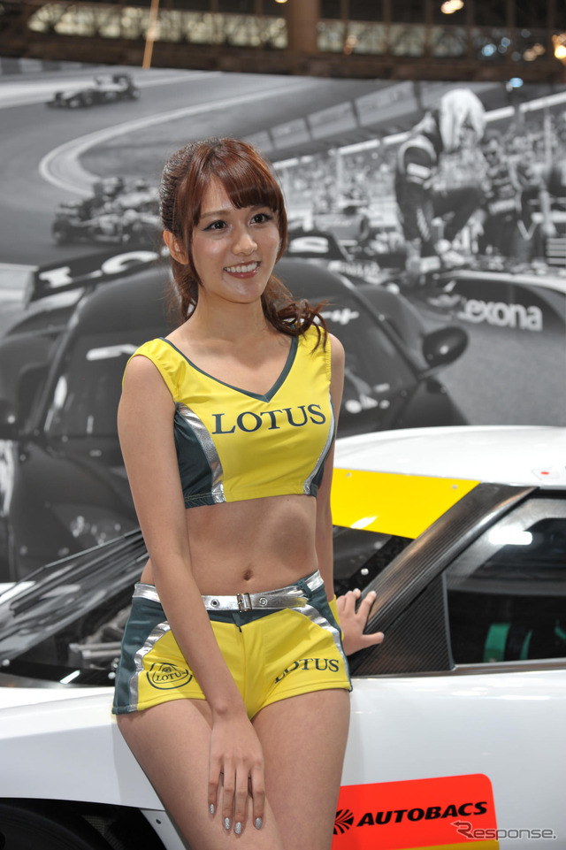 ロータスブース コンパニオン(東京オートサロン2015)