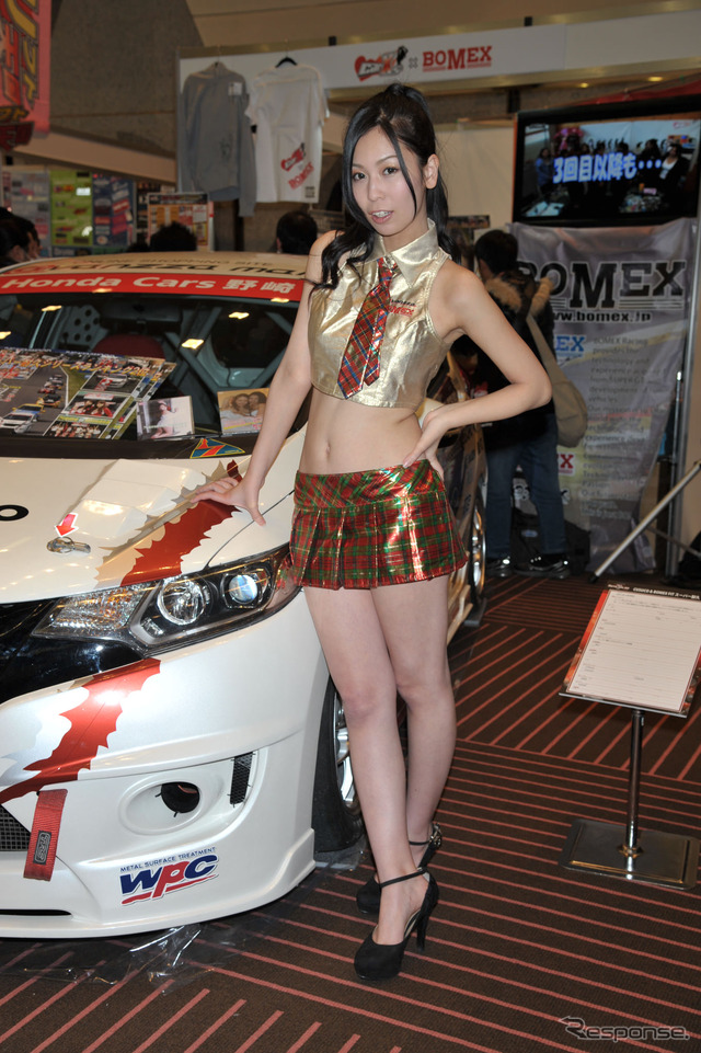 BOMEXブース コンパニオン(東京オートサロン2015)