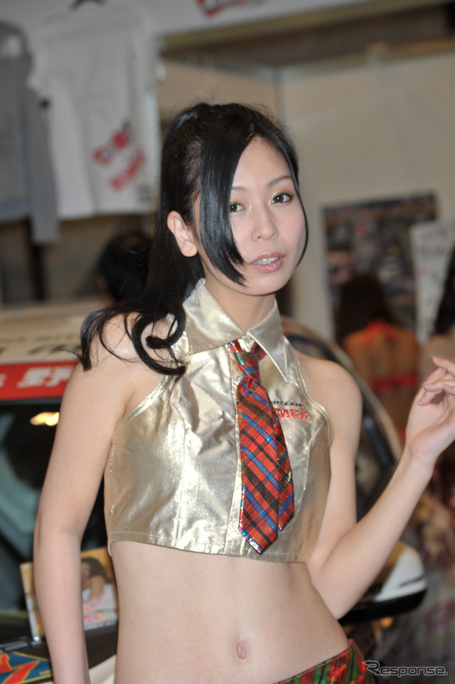 BOMEXブース コンパニオン(東京オートサロン2015)