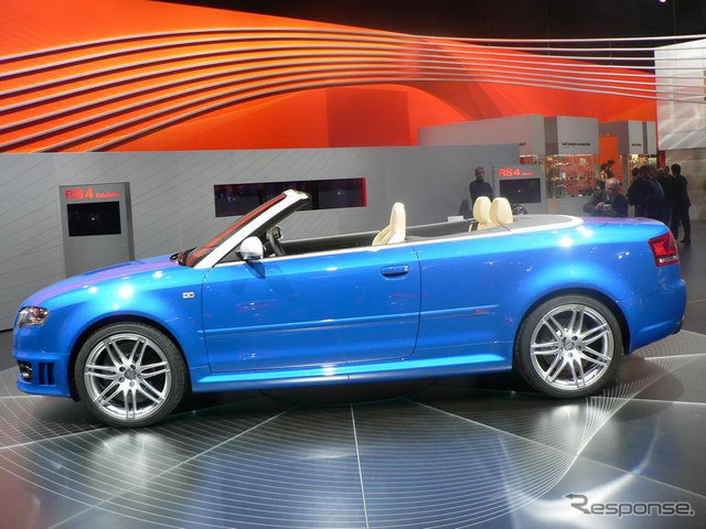 【ジュネーブモーターショー06】アウディ RS4、カブリオレも設定