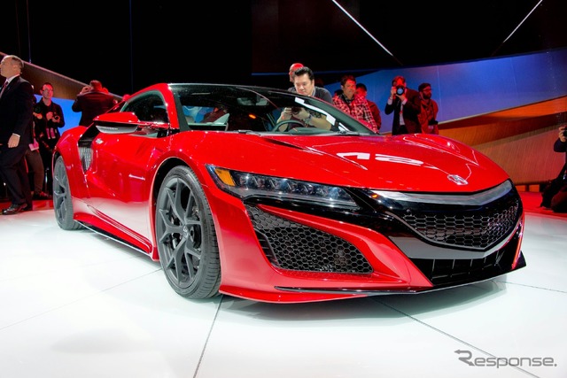 アキュラ NSX 市販モデル(デトロイトモーターショー15)