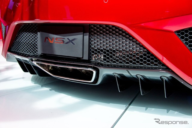 アキュラ NSX 市販モデル(デトロイトモーターショー15)