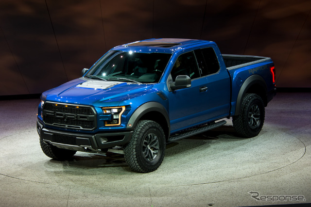 新型 フォード F-150 ラプター(デトロイトモーターショー15)