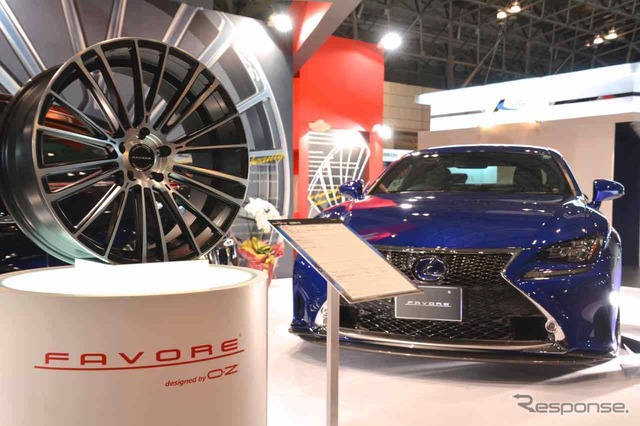 ファヴォーレ ブース(東京オートサロン15)