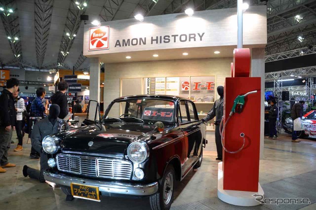 エーモン工業ブース(東京オートサロン15)