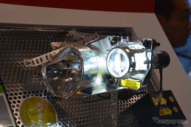 IPF製 LEDヘッドランプ、トヨタ『アクア』のヘッドライトユニットに換装(東京オートサロン15)
