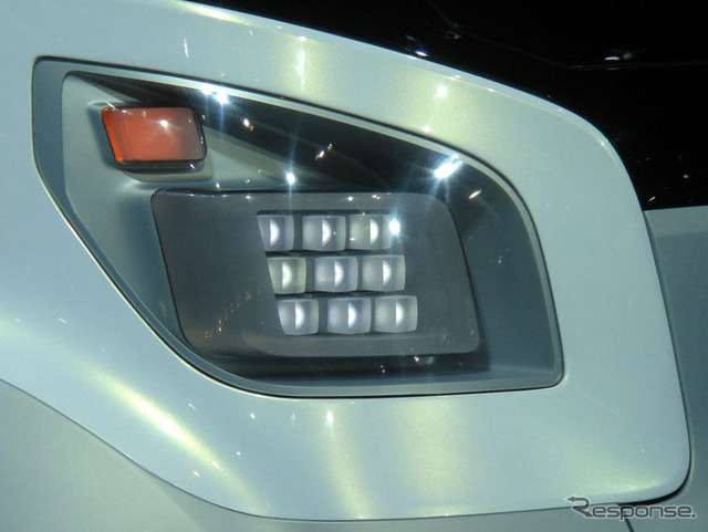 【ジュネーブモーターショー06】三菱ez MIEV 遊び心いっぱい!