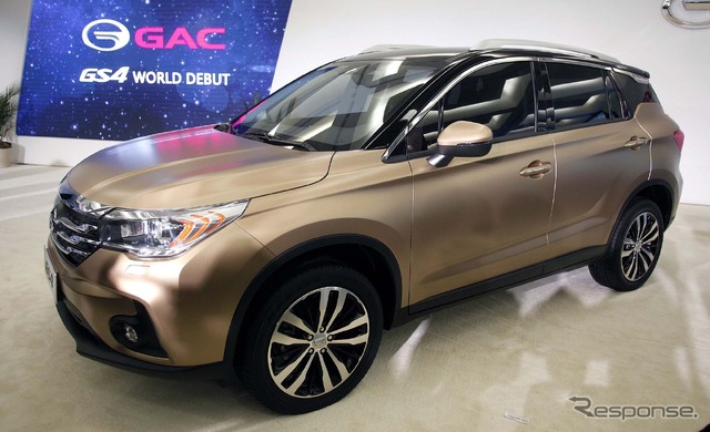 広州汽車のGS4（デトロイトモーターショー15）