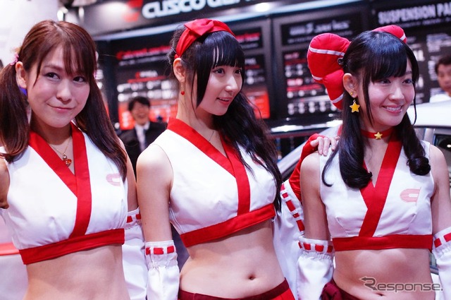 クスコブース コンパニオン(東京オートサロン2015)