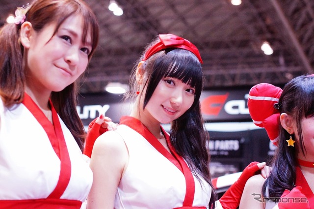 クスコブース コンパニオン(東京オートサロン2015)