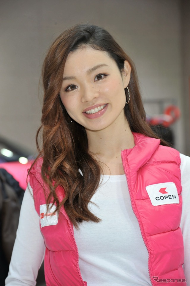 ダイハツブース コンパニオン(東京オートサロン2015)