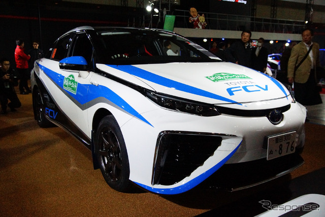 トヨタ MIRAI ラリー仕様(東京オートサロン15)