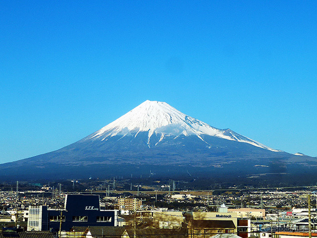 東海道新幹線からの眺め