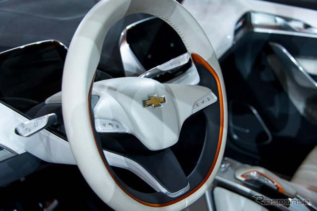 シボレー BOLT EV コンセプト(デトロイトモーターショー15)